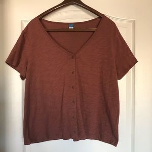 Slub-knit v-neck button-front top